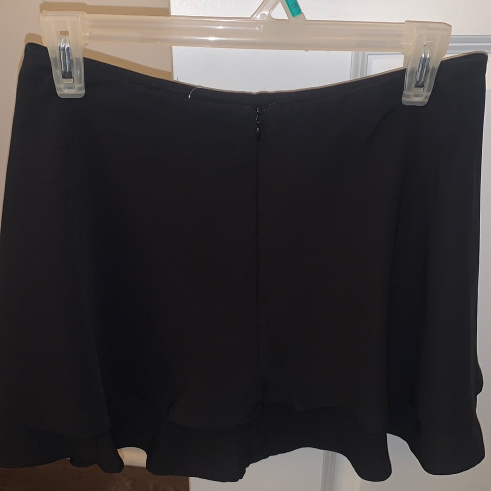 Super cute skirt!